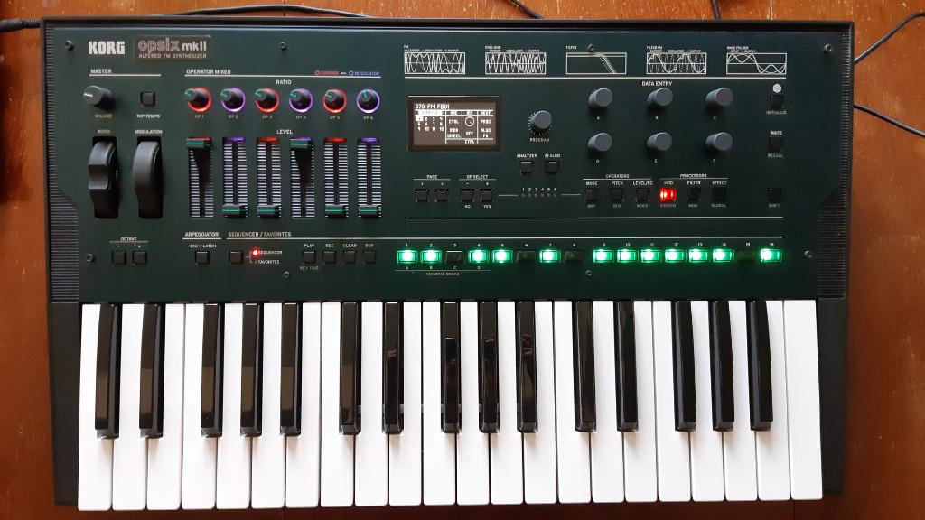 Korg Opsix MK2, Muziek en Instrumenten, Synthesizers, Korg, Zo goed als nieuw, Met midi-aansluiting, Overige aantallen