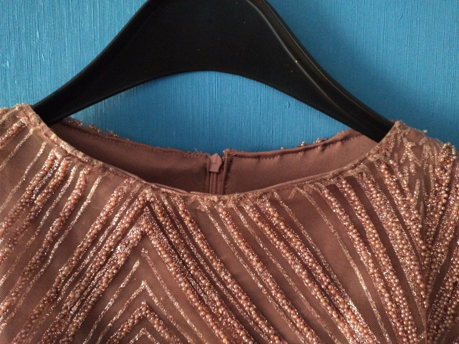 Elegante Galajurk Maat 38 - Zo goed als nieuw, Kleding | Dames, Beige, Nieuw, Cocktailjurk, Ophalen