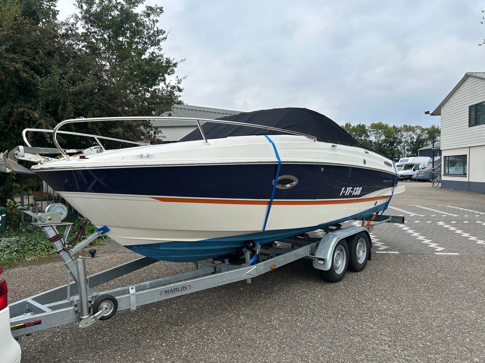 Bailiner 642 Cuddy Mecruiser 220 PK, Binnenboordmotor, 1.00 - 1.50 meter, Met afstandsbediening, 100 cm