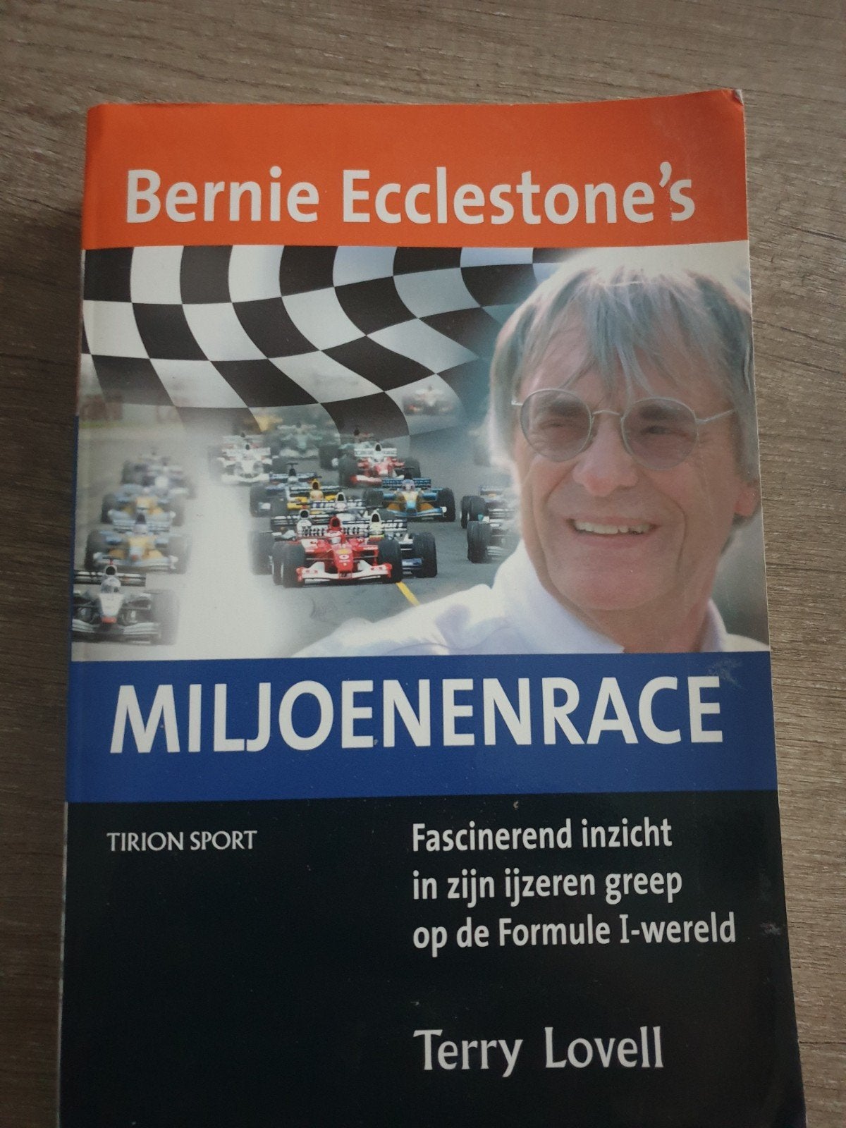 Bernie Ecclestone's Miljoenenrace - Fascinerend inzicht, Ophalen of Verzenden, Gelezen, Terry Lovell