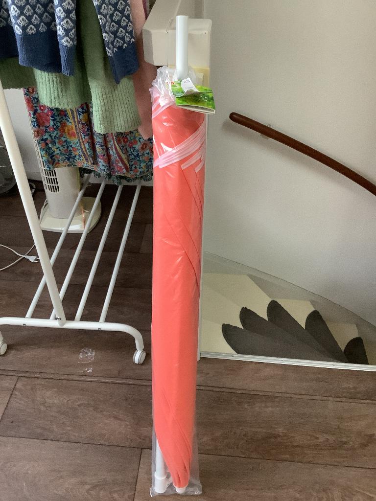Parasol, Ophalen, Zo goed als nieuw, 1 tot 2 meter, Strandparasol