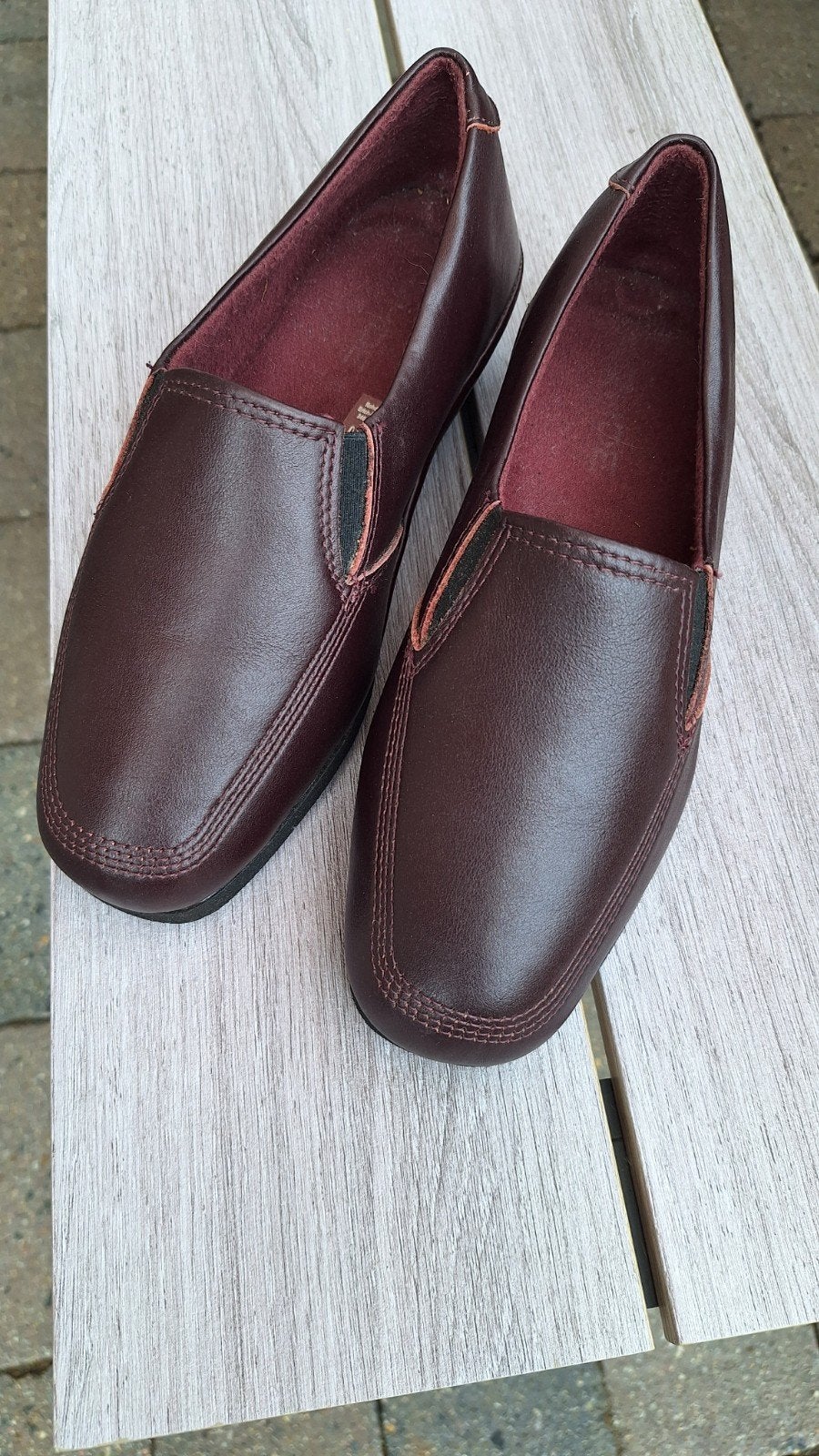 nieuwe pantoffels rhode maat 39, Ophalen of Verzenden, Nieuw, Rood, Pantoffels of Sloffen