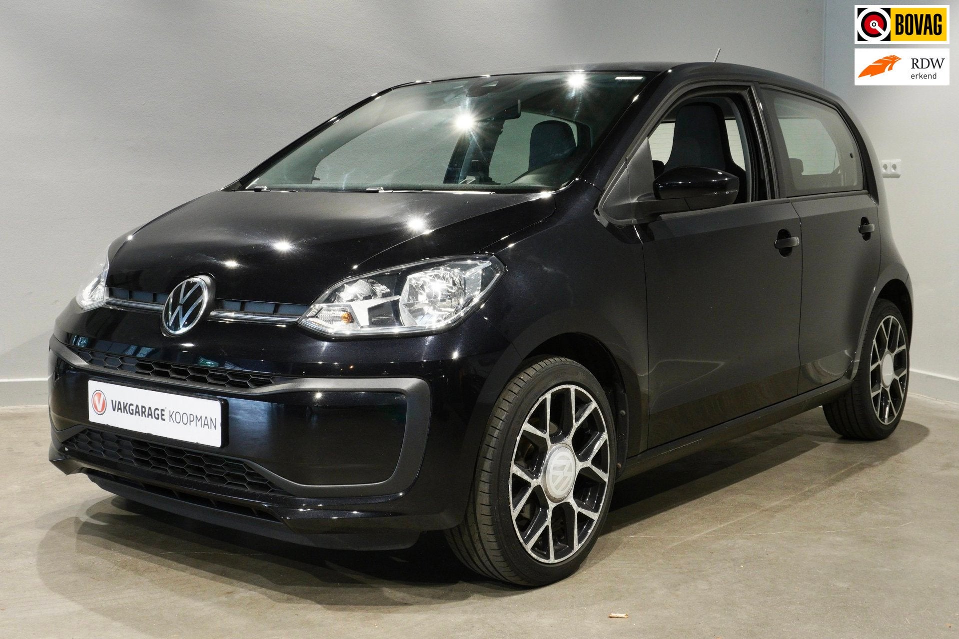 Volkswagen Up! 1.0 BMT take up!, Auto's, Voorwielaandrijving, Gebruikt, Origineel Nederlands, Bedrijf