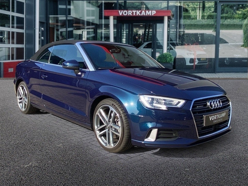 Audi A3 40 TFSI QUATTRO SPORT TREKHAAK/CAMERA/LEDER/NAVI/ACC, Auto's, Audi, Gebruikt, 4 cilinders, Leder, Bedrijf