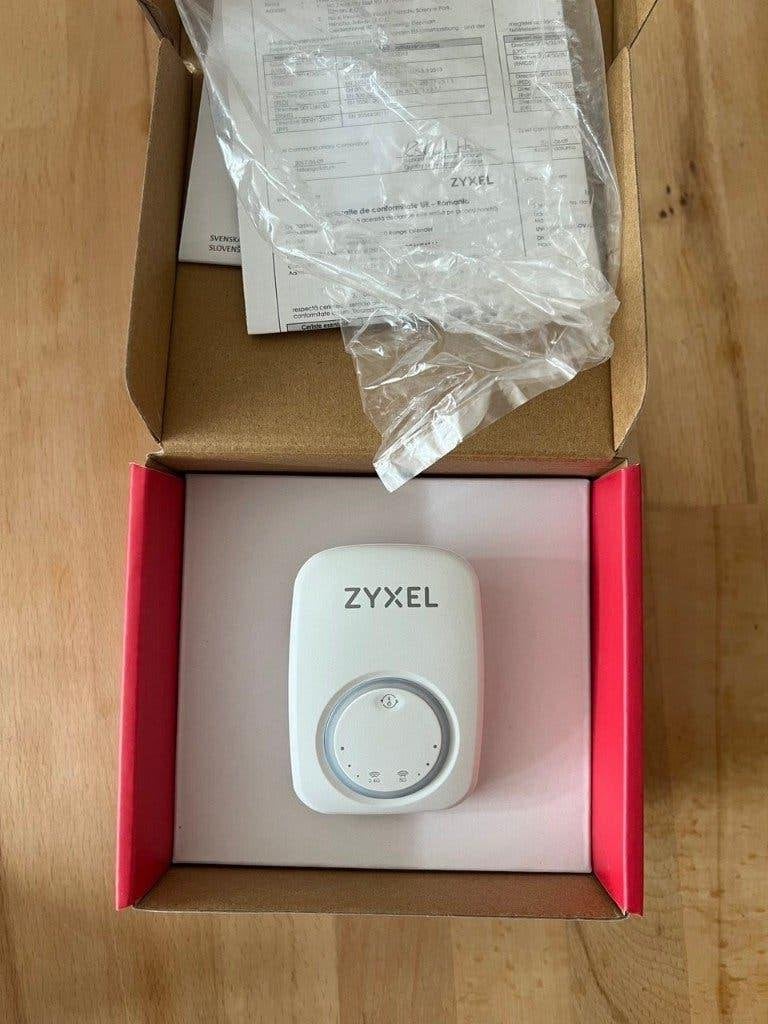 ZyXEL WRE6505 v2 - Wireless extender, Computers en Software, Ophalen of Verzenden, Zo goed als nieuw, Zyxel
