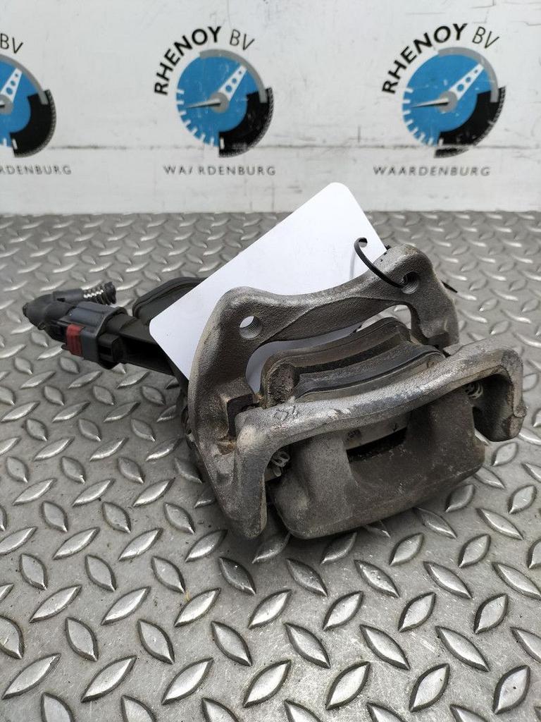 NISSAN JUKE F16E  REM KLAUW 2024, Ophalen of Verzenden, Gebruikt, Stiba lid