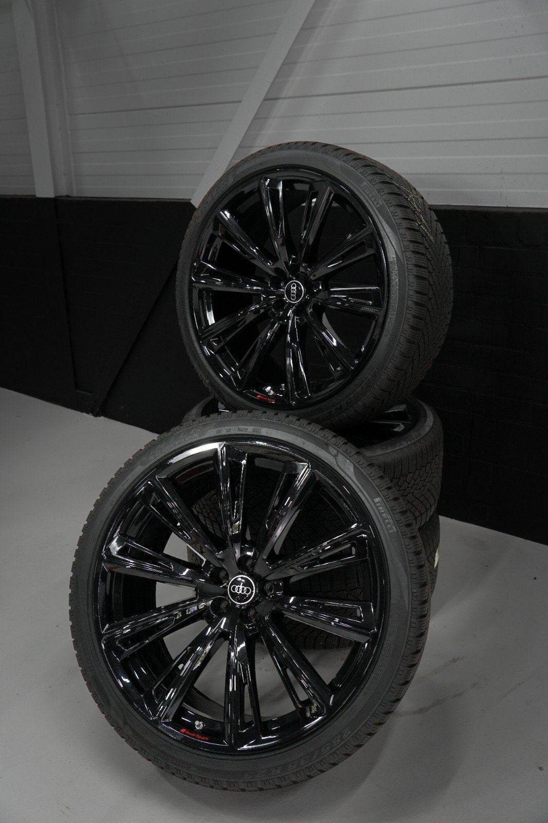 Winterbanden 285/35/23 107 W Pirelli Audi Q8, Auto-onderdelen, Ophalen, 285 mm, Banden en Velgen, Nieuw
