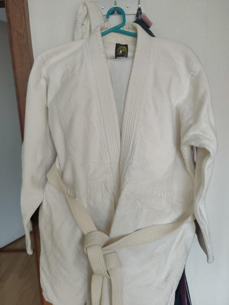 Judopak, Ophalen, Zo goed als nieuw, Maat 34 (XS) of kleiner, Beige
