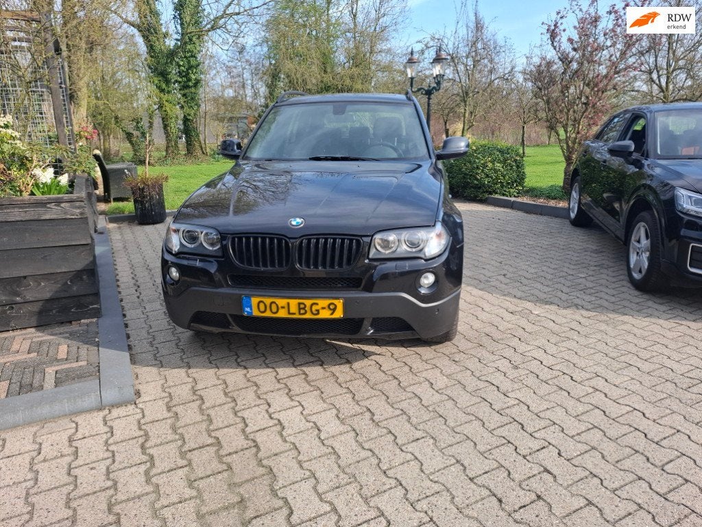 BMW X3 XDrive25i High Executive, Automaat, 1730 kg, Zwart, 2497 cc