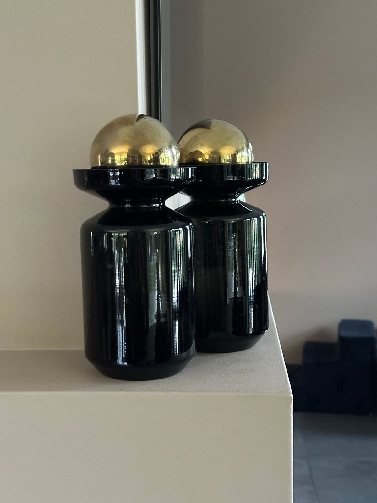 Luxe Design Vazen/Potten - Bloomr / Richmond Stijl, Overige materialen, Met patroon/structuur, Zwart, Ophalen of Verzenden