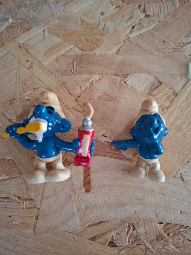 2 Smurfen 1950 - 1960- 1970, Ophalen of Verzenden, Gebruikt, Verschillende Smurfen, Poppetje, Figuurtje of Knuffel