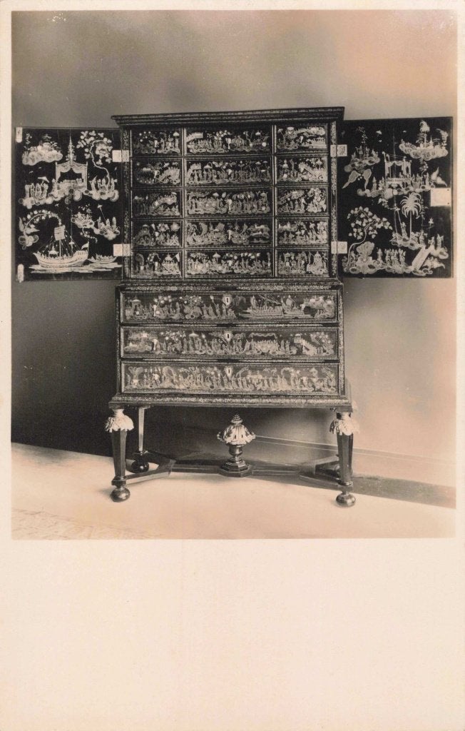 Den Haag Gemeentemuseum Ladenkast Chinoiseriën M8343, Ophalen, 1940 tot 1960, Ongelopen, Zuid-Holland