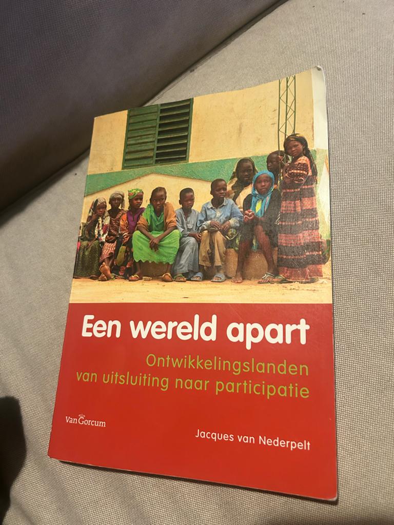 Jacques van Nederpelt - Een wereld apart, Boeken, Ophalen of Verzenden, Zo goed als nieuw, Jacques van Nederpelt, Natuurwetenschap