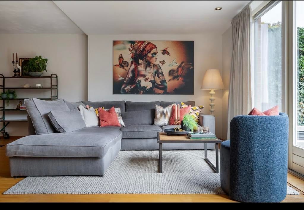 Gratis Hoekbank incl poef 270x250x105cm GRATIS, Huis en Inrichting, Banken | Bankstellen, Ophalen, 250 tot 300 cm, 100 tot 125 cm