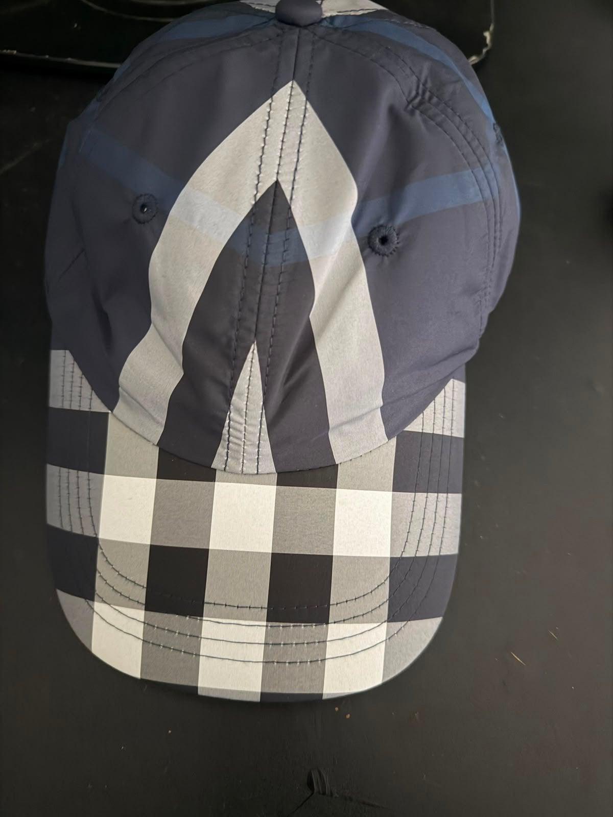 Burberry Pet Maat L Blauw Nieuw met Prijskaartje, Ophalen of Verzenden, Nieuw, Pet