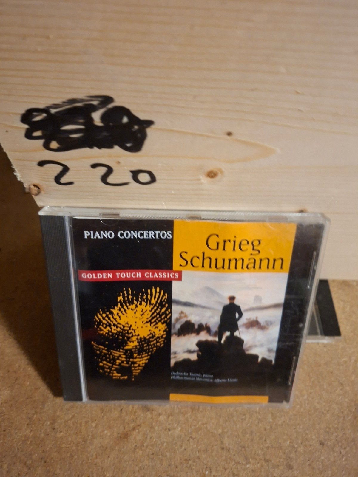 Grieg & Schumann: Piano Concertos - Golden Touch Classics CD, Gebruikt, Soloconcert, Ophalen of Verzenden, Romantiek