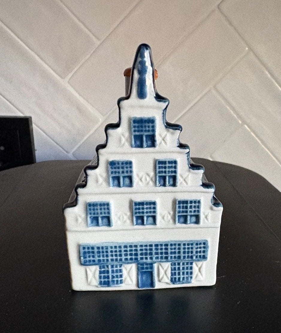 KLM Delfts Blauw Huisje 29 Rynbende sealed, Ophalen of Verzenden