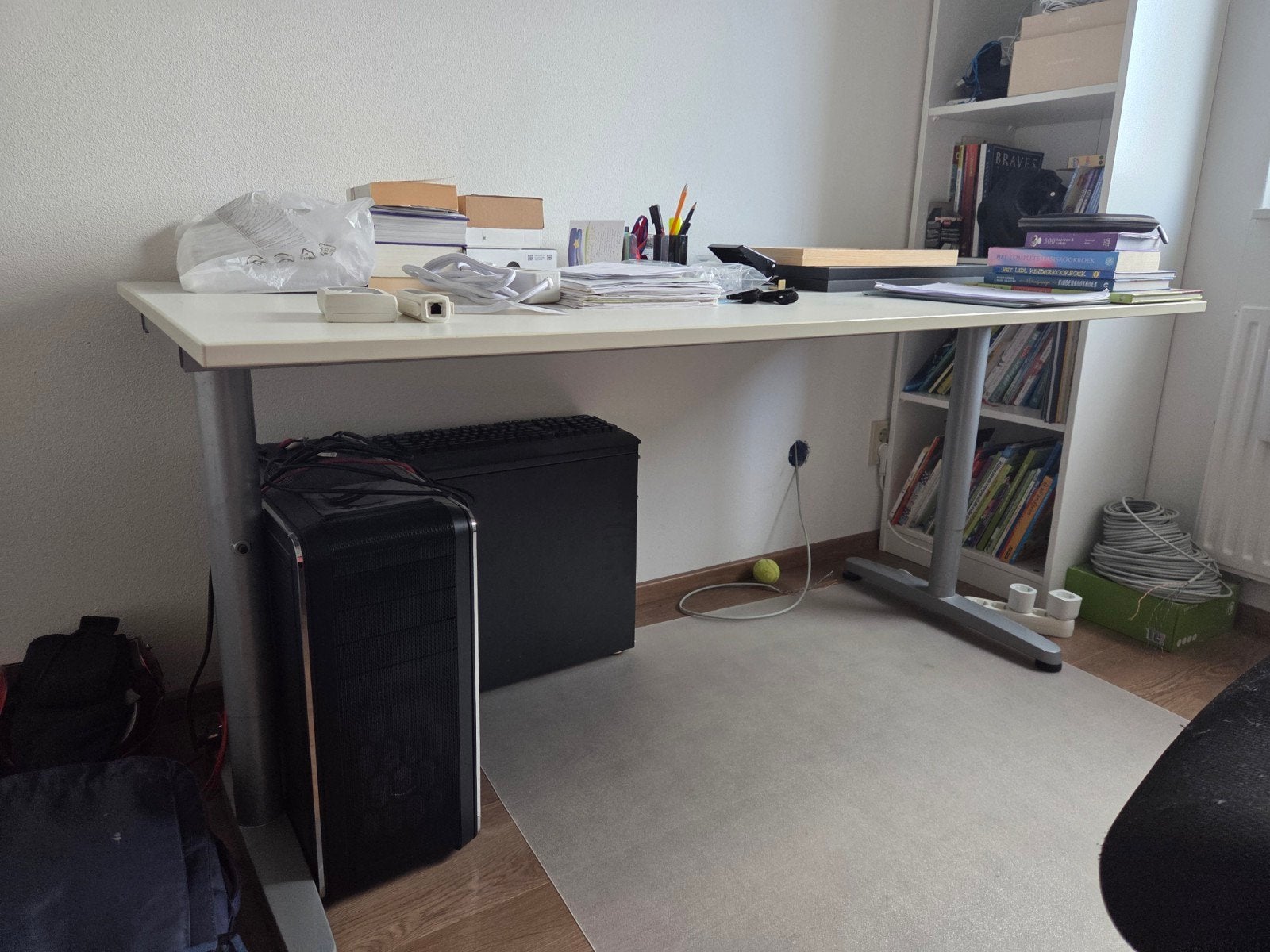 IKEA Galant Bureau - Wit/Grijs, Verstelbaar, Ophalen, Gebruikt, Metaal, In hoogte verstelbaar