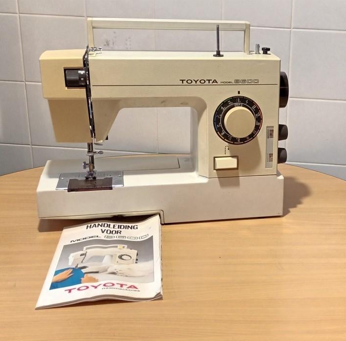 Toyota naaimachine, Ophalen, Gebruikt, Naaimachine, Overige merken