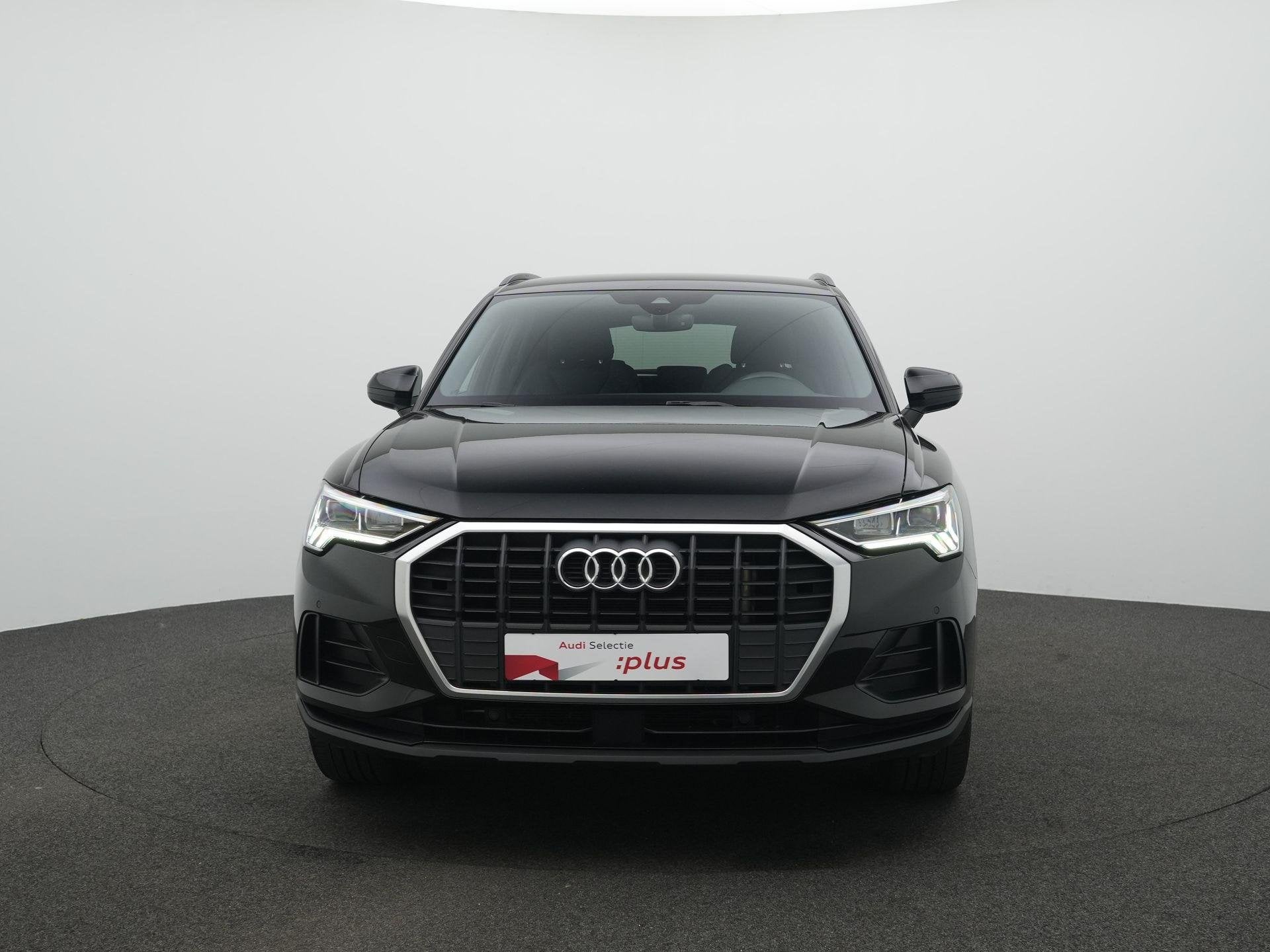 Audi Q3 45 TFSI e 245pk S tronic Edition | Achteruitrijcamer, Gebruikt, Zwart, Hybride Elektrisch/Benzine, SUV of Terreinwagen
