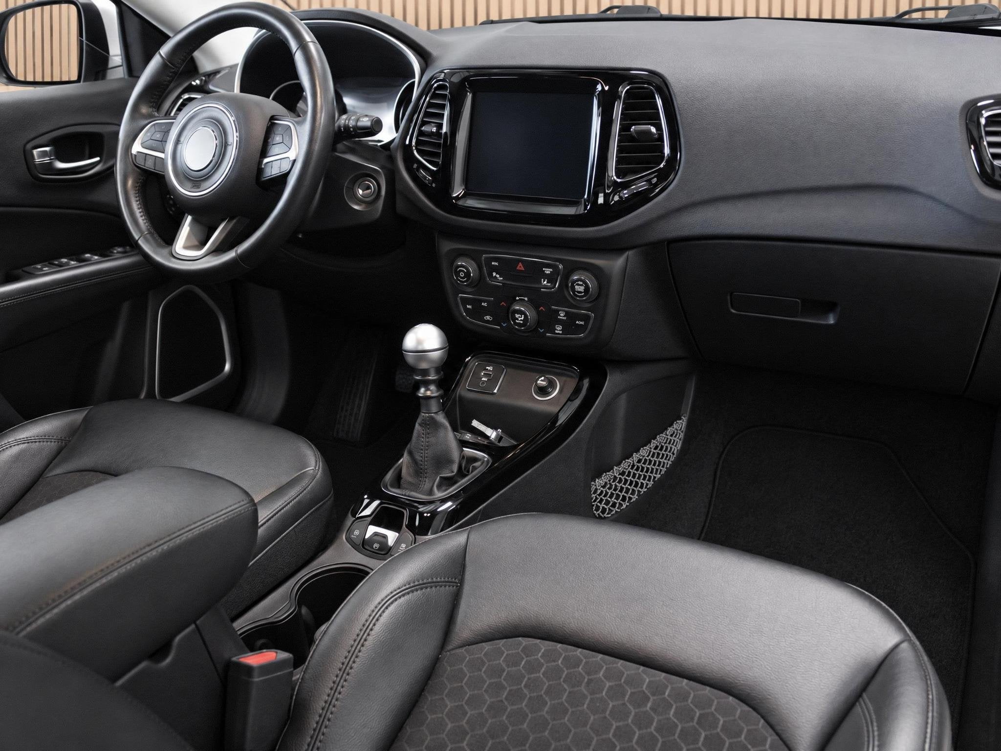 Jeep Compass 1.4 MultiAir Night Eagle | Navi / Camera / Clim, Auto's, Voorwielaandrijving, 12 maanden, 450 kg, Gebruikt