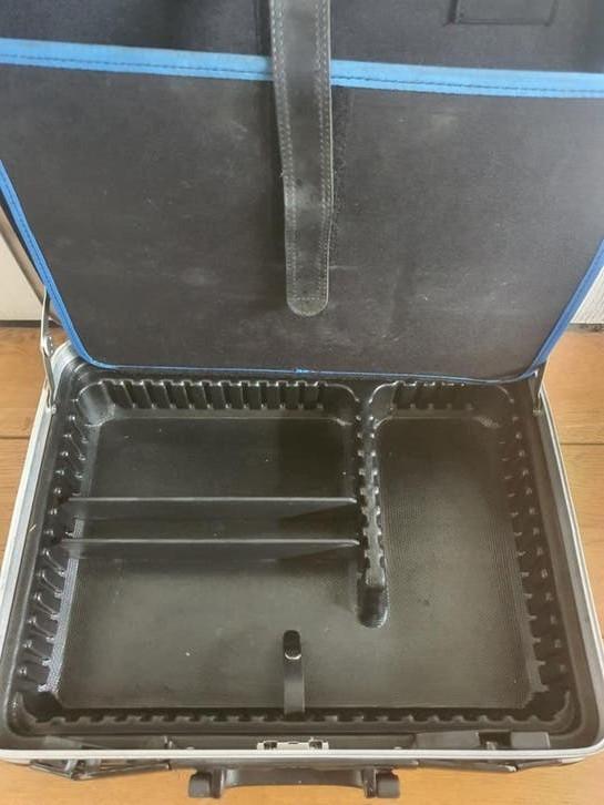 B&W International gereed gereedschapskoffer met opbergvakken, Doe-het-zelf en Verbouw, Gereedschapskisten, Ophalen