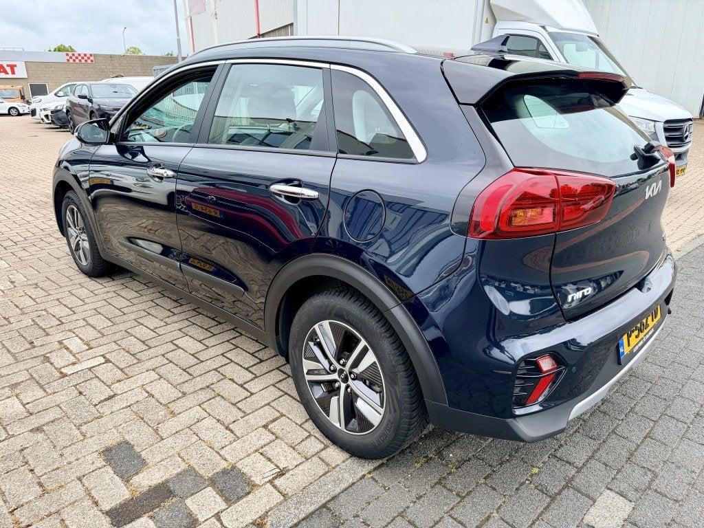 Kia Niro 1.6 GDi Hybrid Dynamicline (bj 2022, automaat), Auto's, Kia, Stof, Gebruikt, Euro 6, Blauw