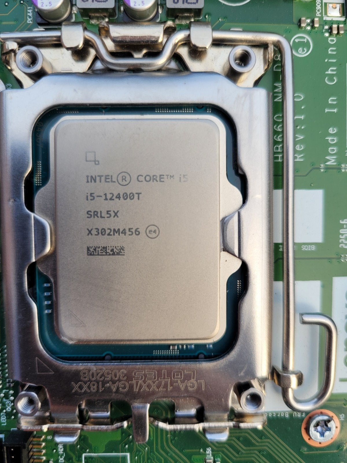 Intel Core i5 12400T, Socket 1700, 6-core, Intel, Minder dan 2 Ghz, Onbekend