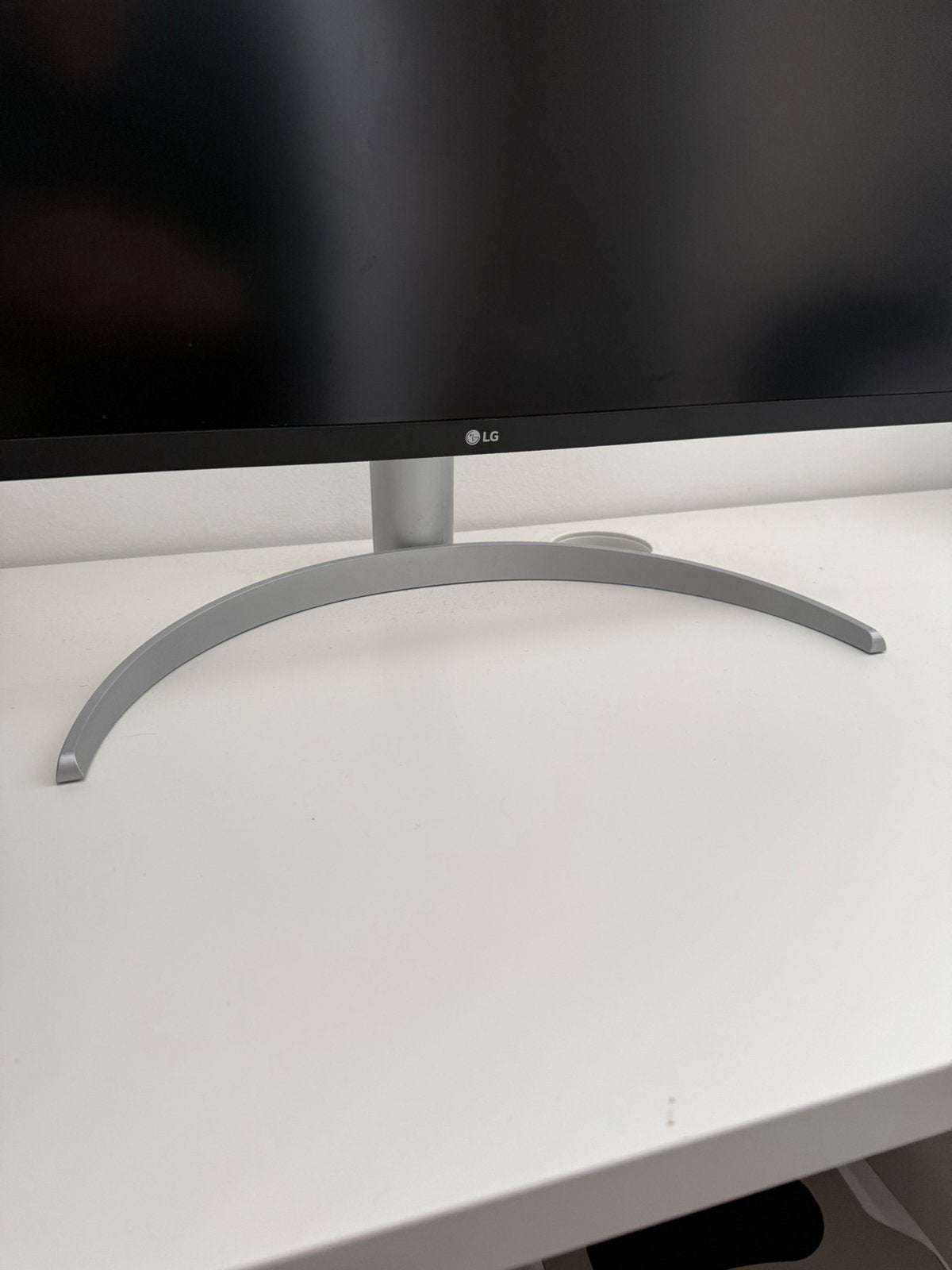 Foto 3 van LG 27" UHD 4K IPS-monitor met VESA DisplayHDR