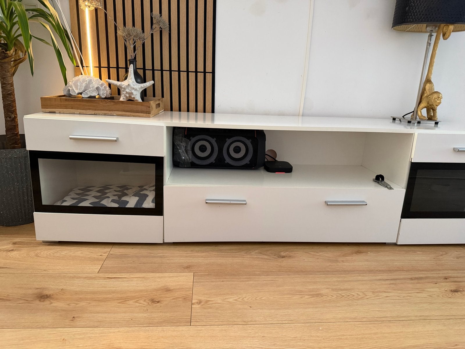 Modern wit tv-meubel met opbergruimte, Ophalen, Gebruikt, 150 tot 200 cm, Minder dan 100 cm