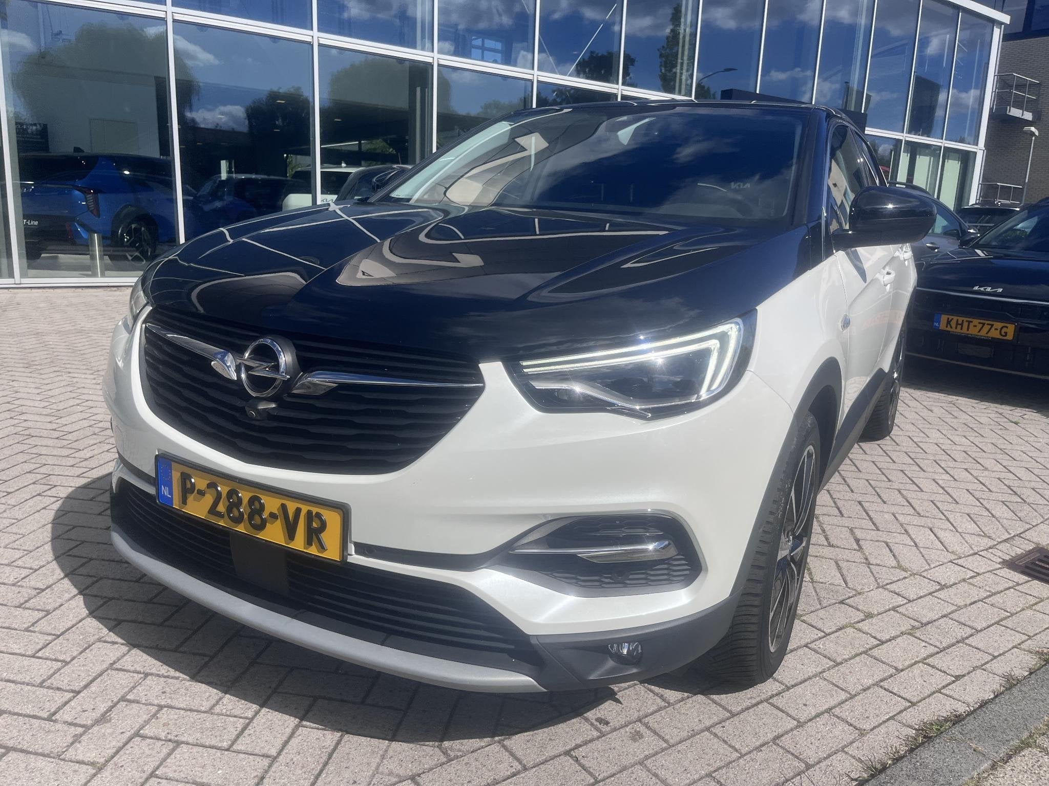 Opel Grandland X 1.6 Turbo Hybrid4 Ultimate Trekhaak, Automaat, Euro 6, 4 cilinders, Wit