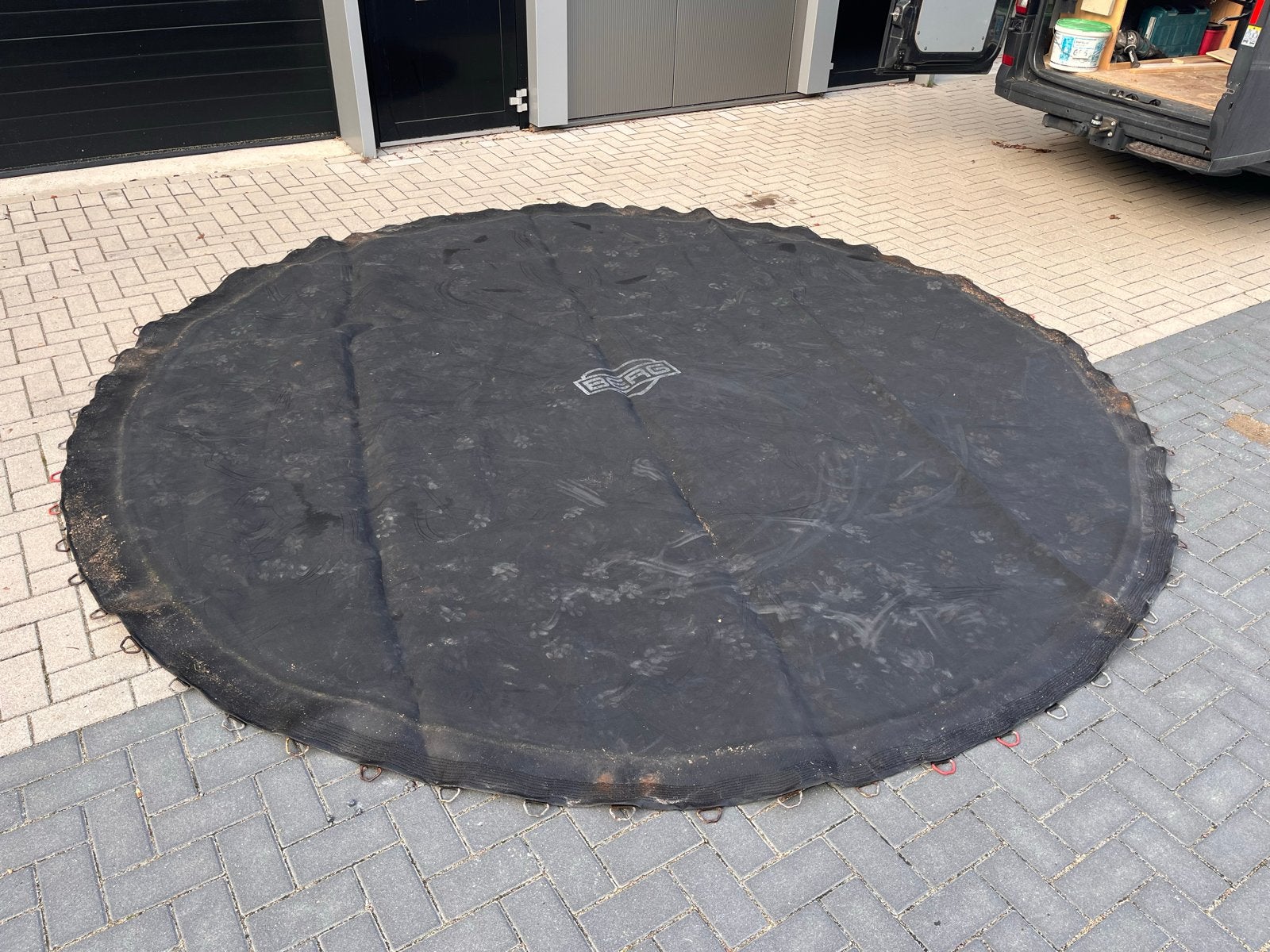 Berg Inground Trampoline 430 zonder beschermrand, Ophalen, Gebruikt