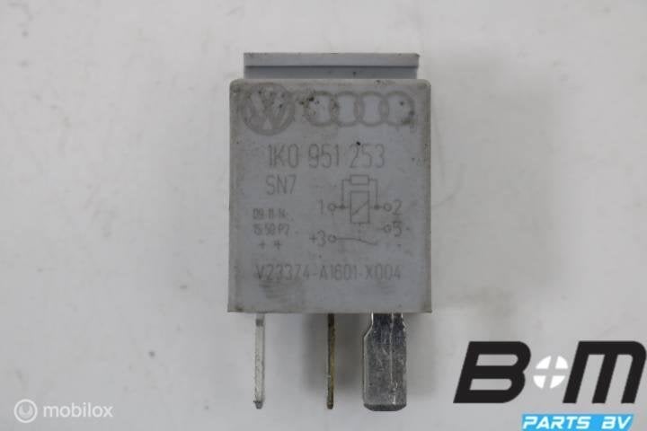 Relais 449 VW Transporter T5 GP 1K0951253, Gebruikt