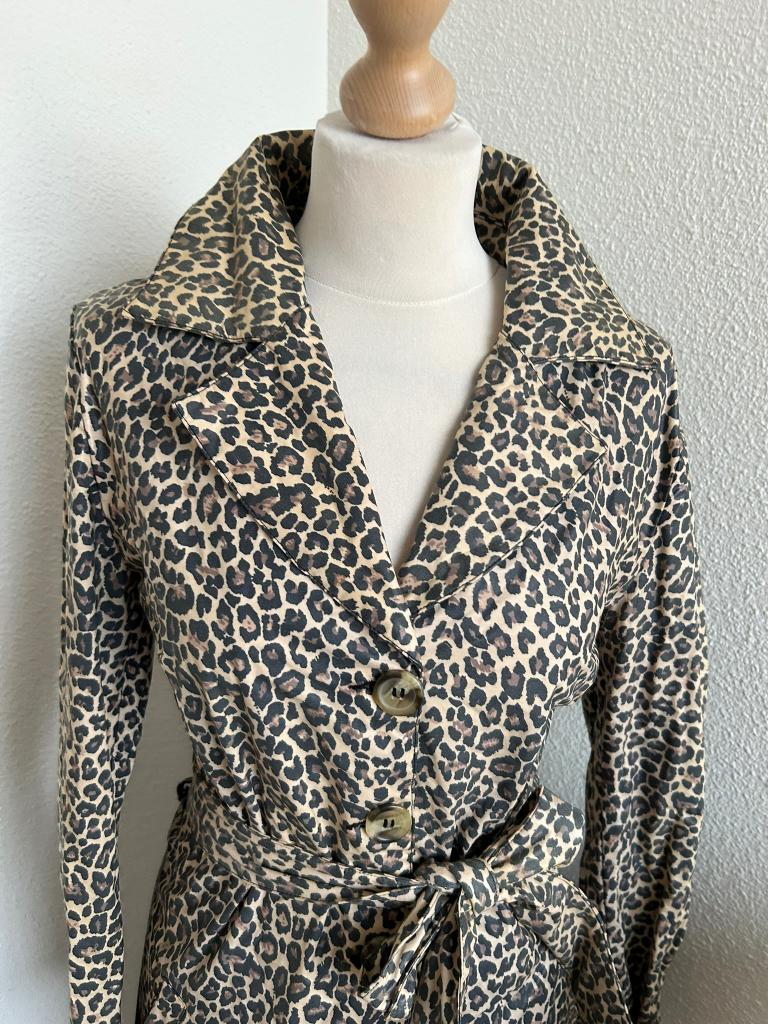 King Louie maat M panter trenchcoat jas 2902, Kleding | Dames, Jassen | Zomer, Maat 38/40 (M), Bruin, Ophalen of Verzenden, Zo goed als nieuw