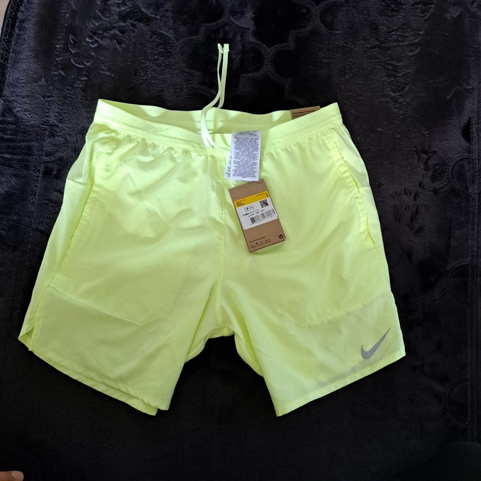 Nike Runnimg short, Geel, Nike, Nieuw, Ophalen of Verzenden