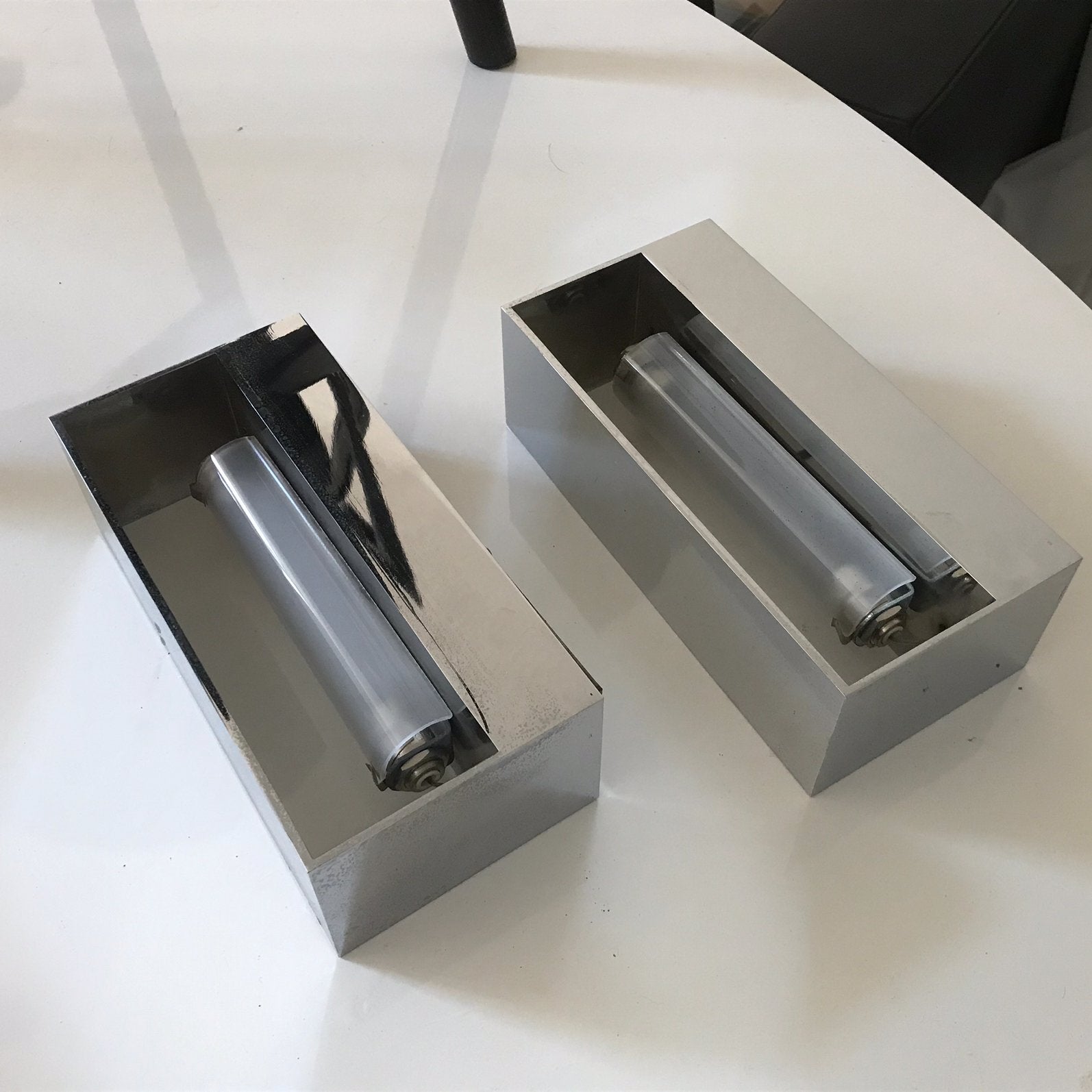2 vintage wandlampen bauhaus chroom haloheen led, Huis en Inrichting, Lampen | Wandlampen, Ophalen, Zo goed als nieuw