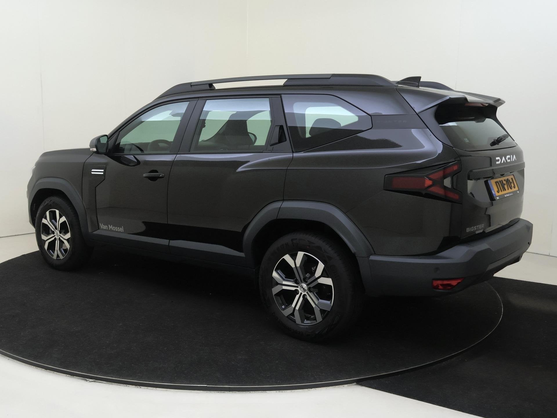 Dacia Bigster 1.8 Hybrid 155 Expression | Demo | Camera | Ai, Auto's, Stof, Parkeersensor, Euro 6, Zwart