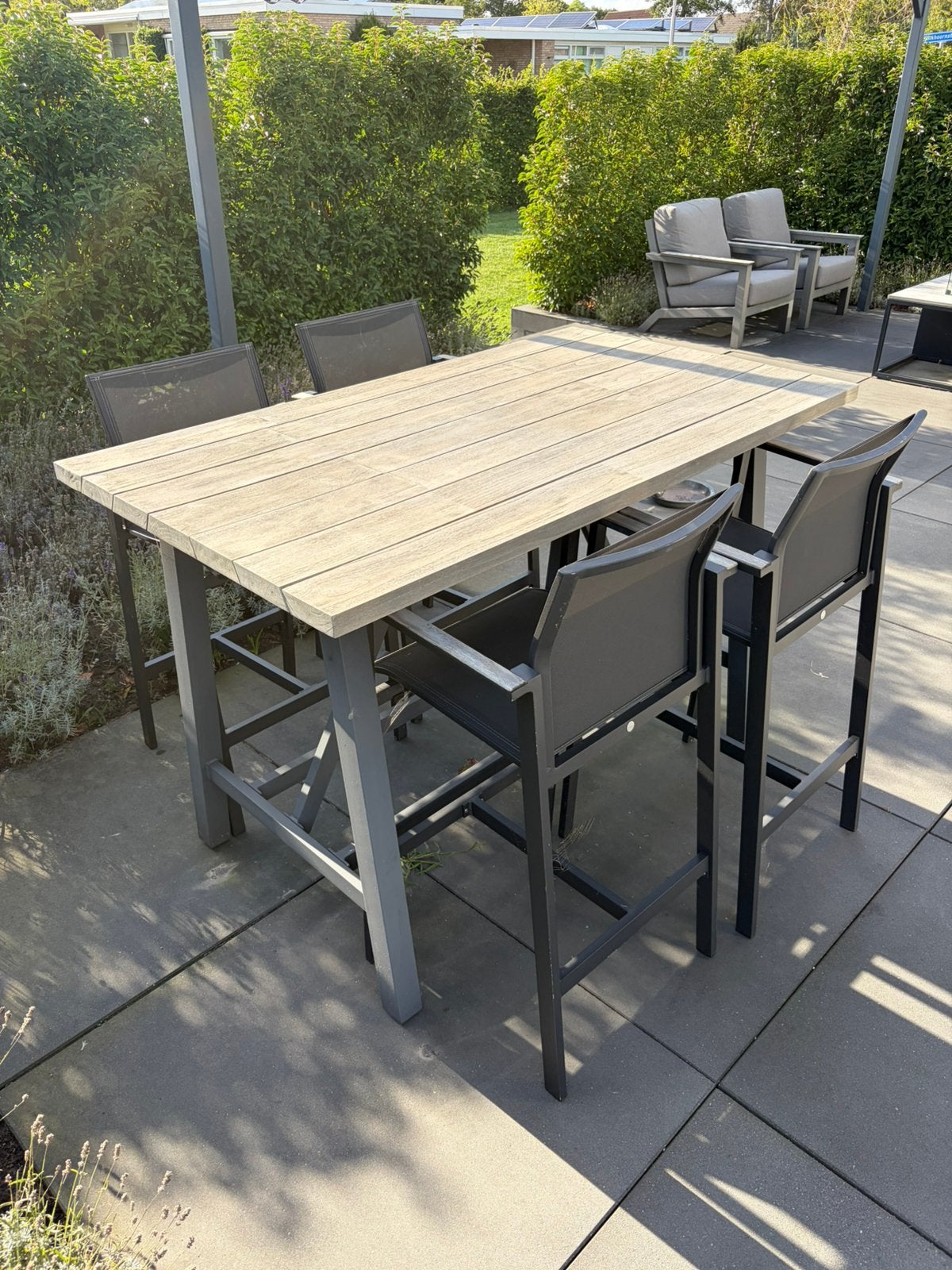 Leuke hoge tuinset - Douglas barset, Ophalen, 4 zitplaatsen, Eettafel, Aluminium