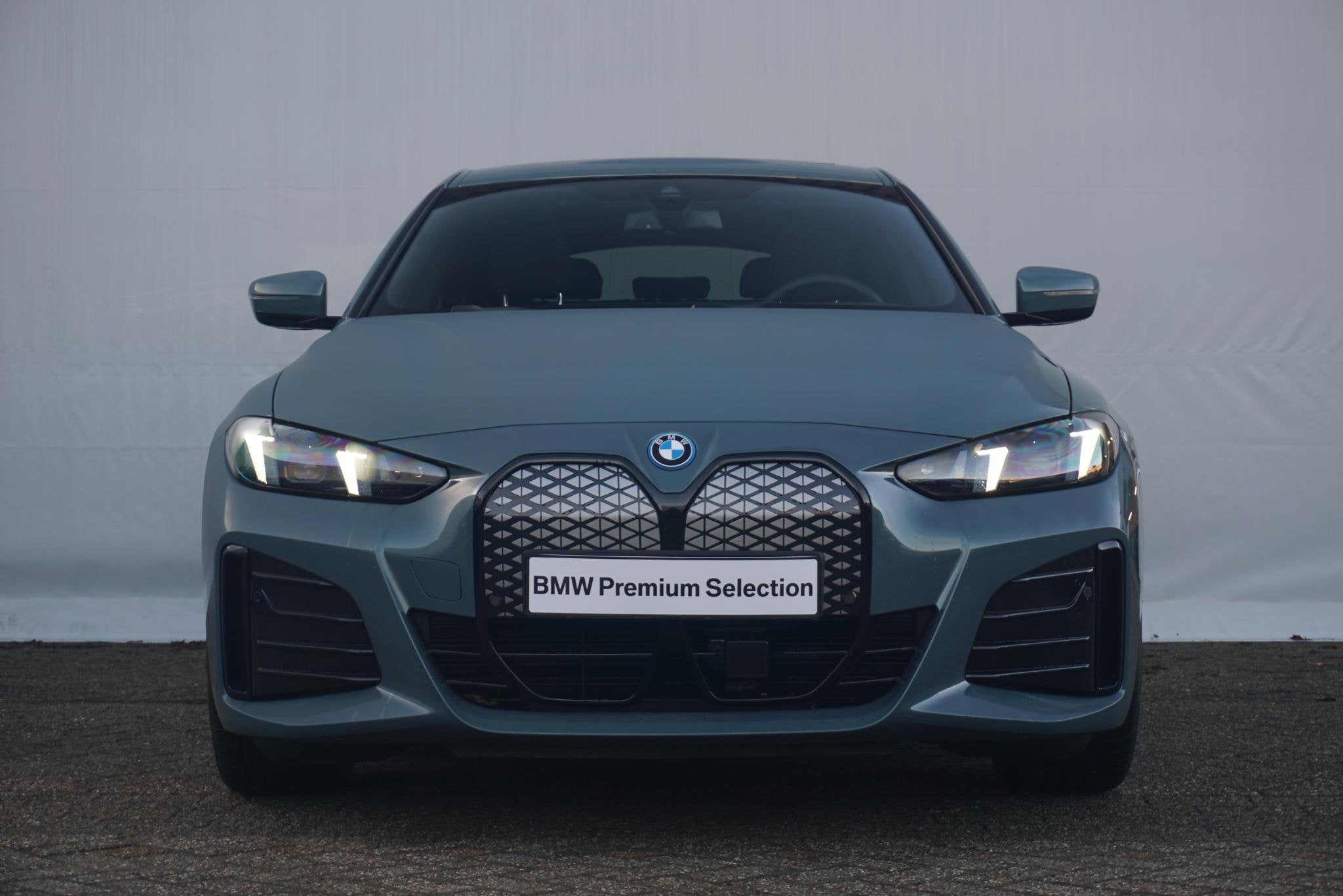 BMW i4 Gran Coupé eDrive35 M Sportpakket Pro 20'' / Schuif-, Auto's, Zwart, Met garantie (alle), 420 min, 1975 kg