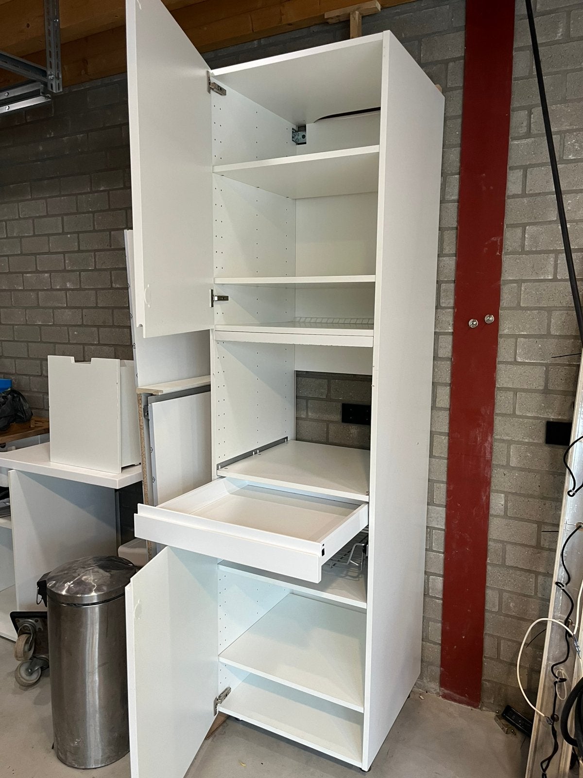 Hoge keukenkast  voor combi oven, 2.29m, Ophalen, Zo goed als nieuw