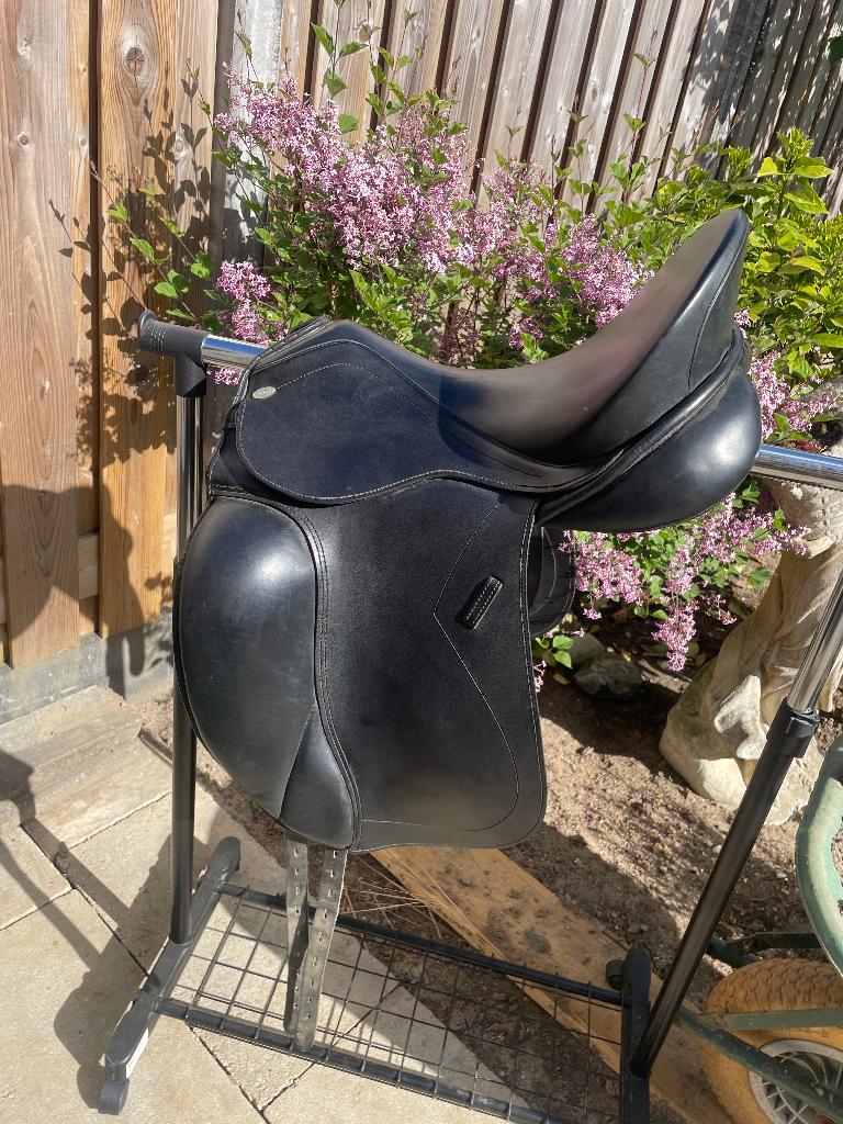 Te koop kentaur Elektra 17,5 inch dressuurzadel, Ophalen, Gebruikt, Dressuur