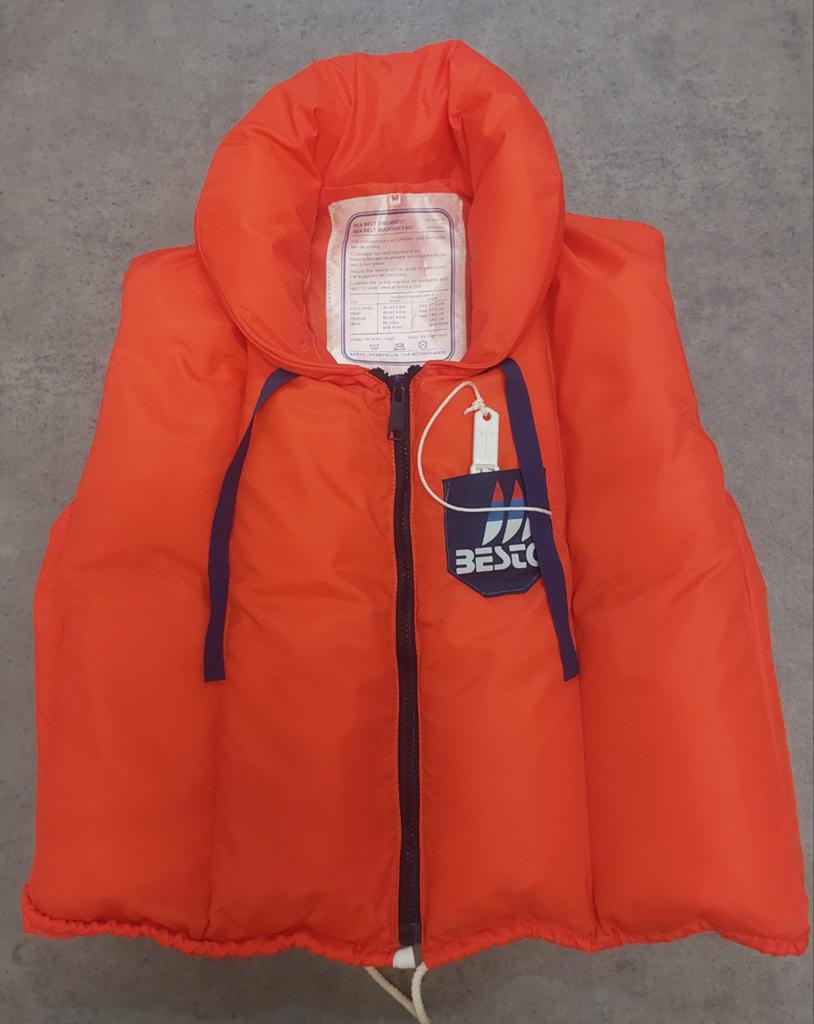 Besto maat M (60-80kg) zwemvest /lifejacket, Watersport en Boten, Besto, Ophalen of Verzenden, Zo goed als nieuw, Dame of Heer