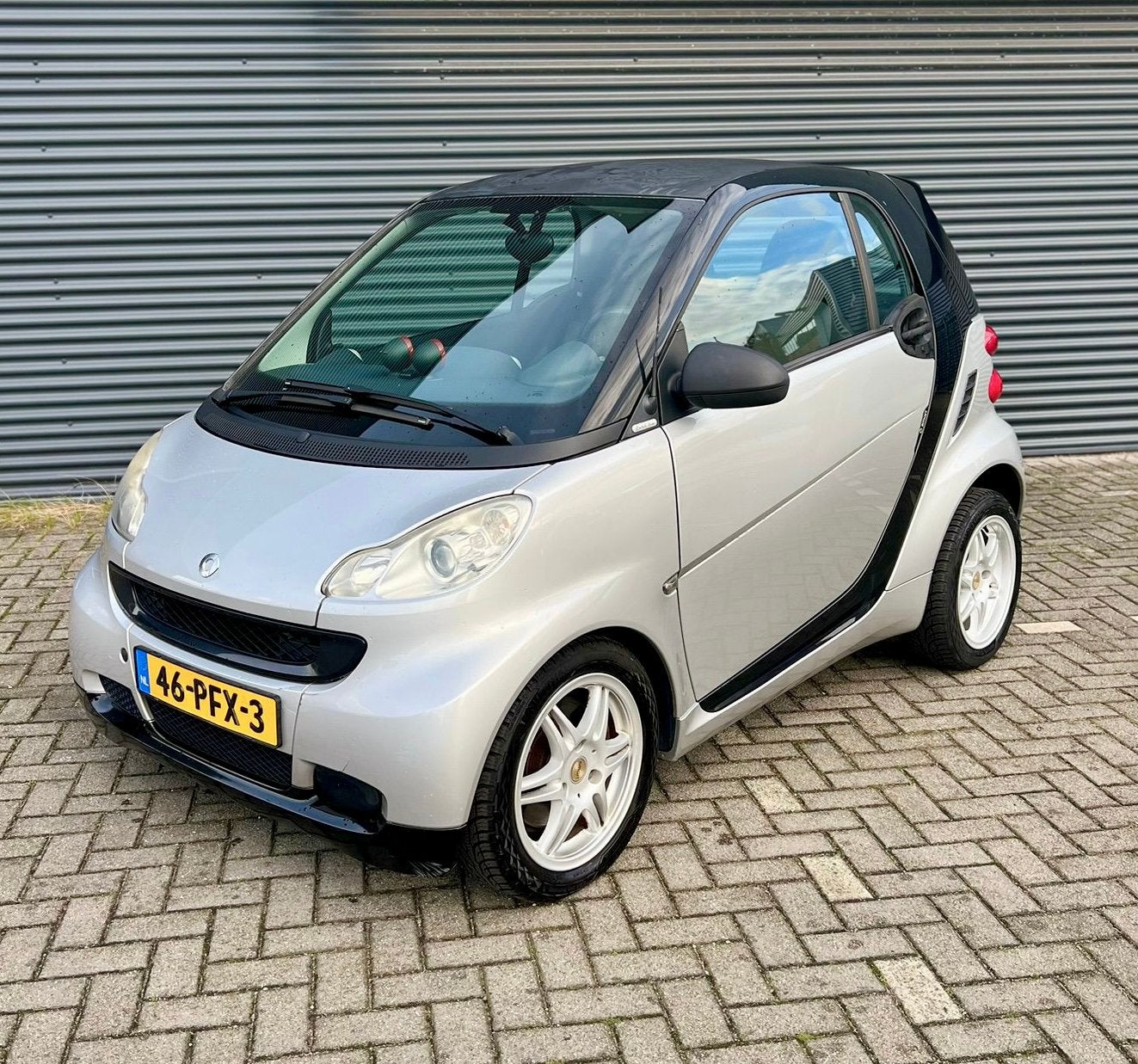 ✅ Smart ForTwo Pure 1.0 45KW Coupe MHD AIRCO/APPLE car/NAVI, Auto's, Smart, Automaat, Euro 5, 18 €/maand, 61 pk