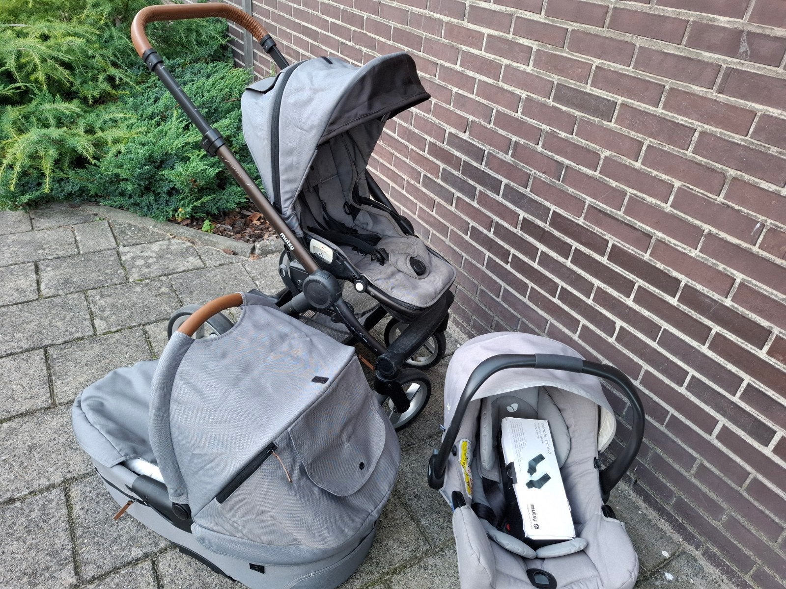 Mutsy Igo Combiwagen met Reiswieg en Autostoeltje, Ophalen, Gebruikt, Combiwagen, Met autostoeltje