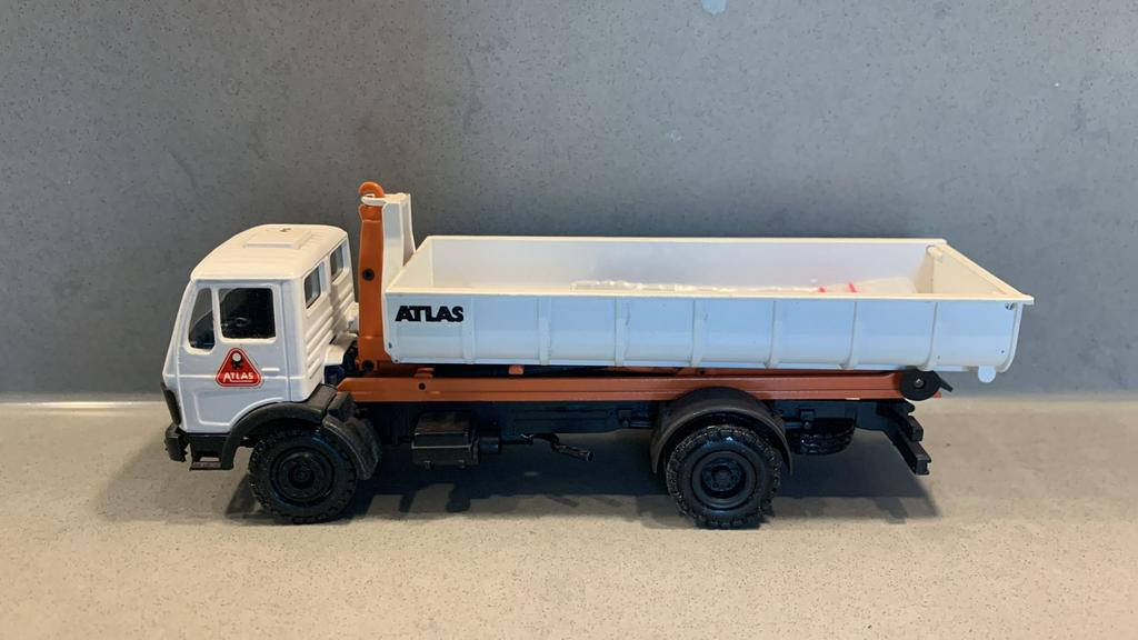 Conrad mercedes SK Atlas haakarm hooklift container, Hobby en Vrije tijd, Ophalen of Verzenden, Zo goed als nieuw, Bus of Vrachtwagen