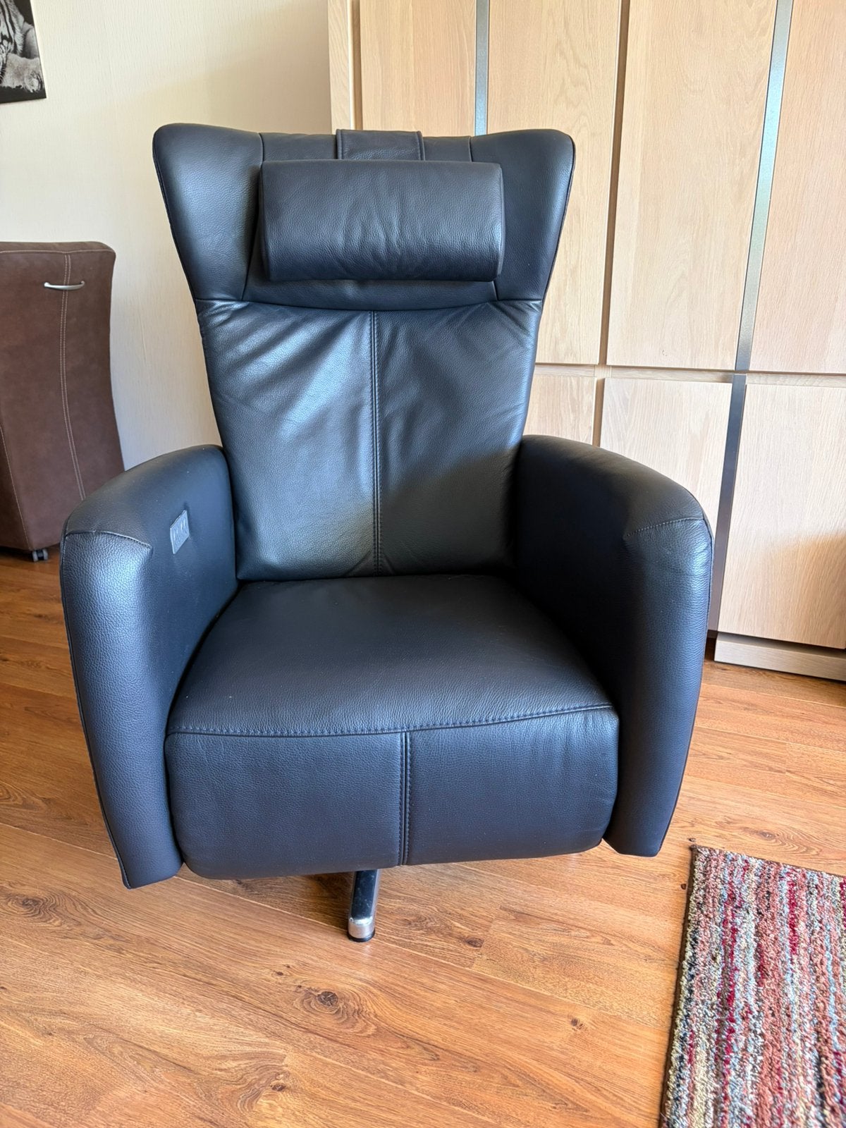Elektrische relaxstoel. Blauw leer, Huis en Inrichting, Ophalen, Gebruikt, Minder dan 75 cm, Leer