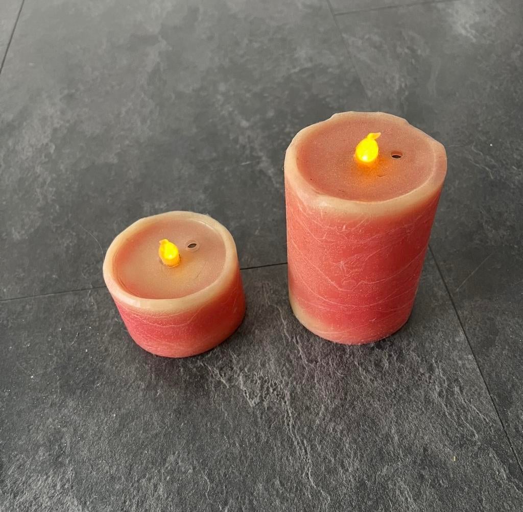 2 stuks led kaarsen, Ophalen of Verzenden, Zo goed als nieuw, Overige materialen, Minder dan 25 cm