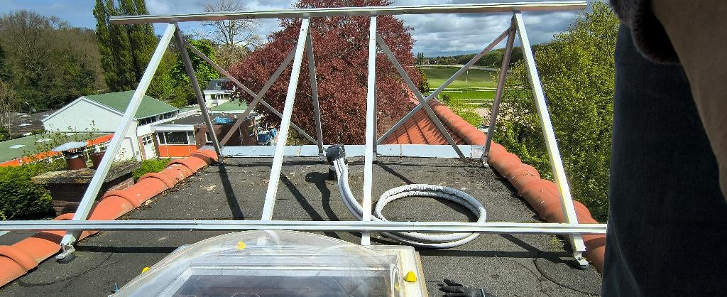 Dakmontage (rek) zonnepanelen of zonnecollectoren staand, Ophalen, Gebruikt, Compleet systeem