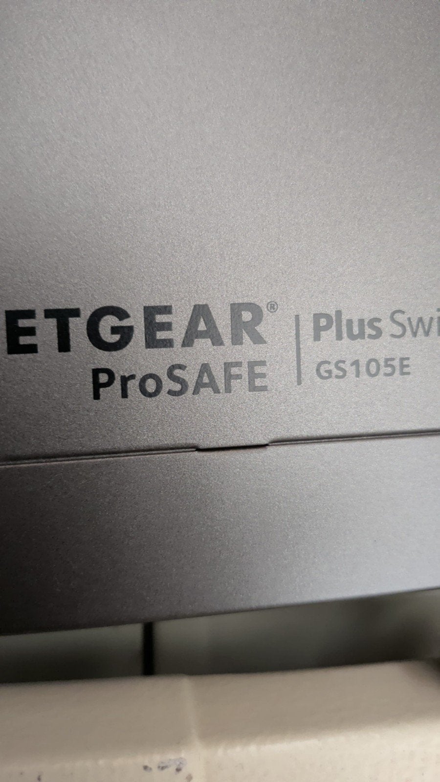 NETGEAR ProSAFE Plus Switch GS105E, Computers en Software, Netwerk switches, Ophalen of Verzenden, Gebruikt