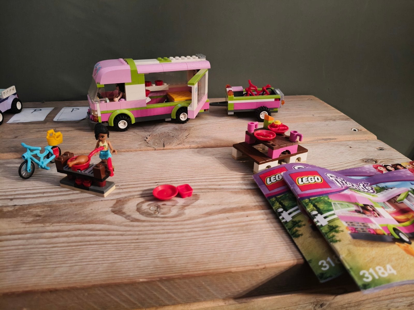 Lego Friends Camper met aanhangwagen, Ophalen of Verzenden, Zo goed als nieuw